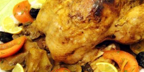 Як приготувати курку фаршировану чорносливом?