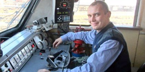 Як влаштуватися помічником машиніста?