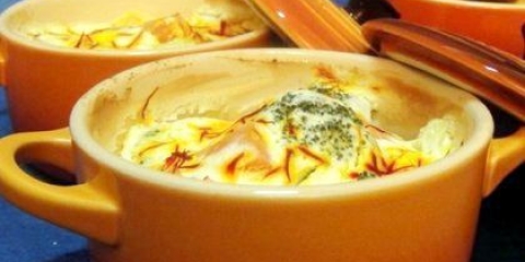 Як приготувати судака в сметані тушкований?