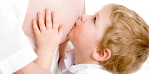 Як підготувати дитину до появи немовляти?