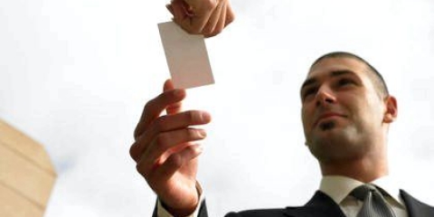 Як перевірити справжність дозволу на роботу?