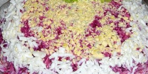 Як робити смачну оселедець під шубою?