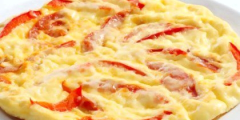Як приготувати білковий омлет з помідорами?