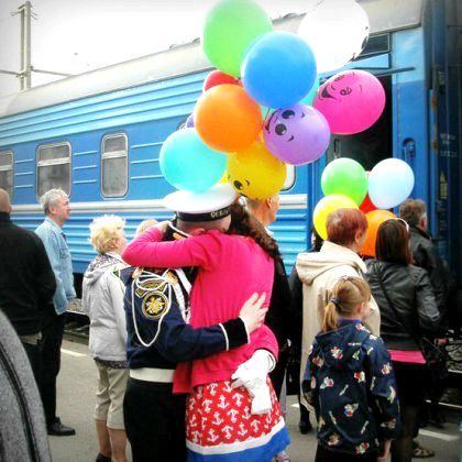 Як зустріти хлопця з армії на вокзалі? Як зустріти хлопця з армії на вокзалі?