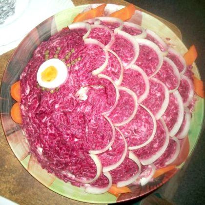 Як прикрасити оселедець під шубою?